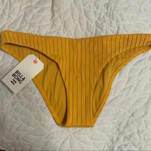 👙Billabong bikini bottom (medium coverage) Small